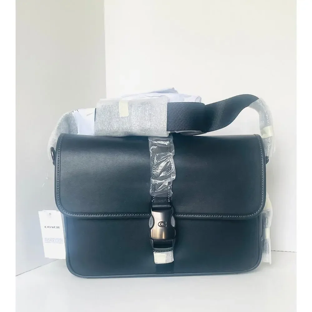Coach League Messenger Bag CU042 Black Leather Crossbody Commuter